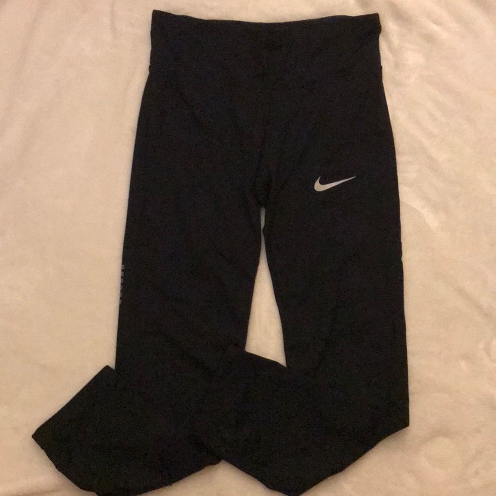 Nike dri-fit cropped leggings